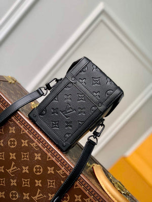 LV M82077 Louis Vuitton Vertical Trunk Wearable Wallet black embossed - Default Title - View 2