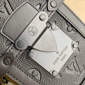 LV M82077 Louis Vuitton Vertical Trunk Wearable Wallet black embossed - Default Title - View 5
