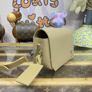 LV M82281 Louis Vuitton Fastline Wearable Wallet Sage - Default Title - View 3