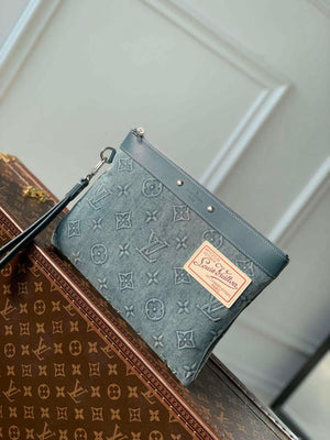 LV M82313 Louis Vuitton Pochette To-Go Bag - Default Title - View 1