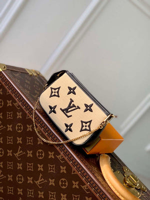 LV M82472 Louis Vuitton Mini Pochette Accessoires Black - Default Title - View 2