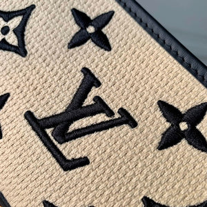 LV M82472 Louis Vuitton Mini Pochette Accessoires Black - Default Title - View 7