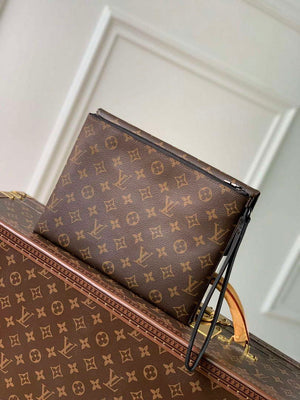 LV M82598 Louis Vuitton Pochette S-Lock Brown - Default Title - View 2