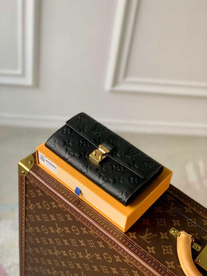 LV M82638 Louis Vuitton Sarah Wallet Black - Default Title - View 2