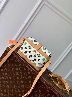LV M83346 Louis Vuitton Envelope Wearable Wallet Bag Vanilla - Default Title - View 3
