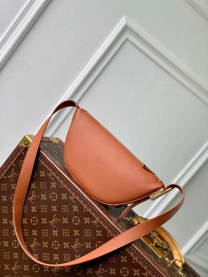 LV M83546 Louis Vuitton Low Key Bumbag Cognac Brown - Default Title - View 1