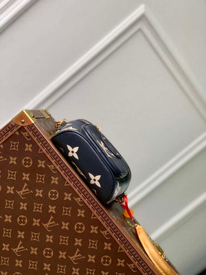 LV M85636 Louis Vuitton Mini Bumbag Navy Blue / Cream - Default Title - View 4