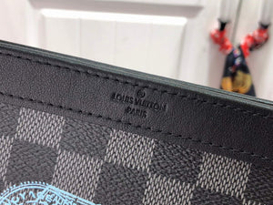 LV N64608 Louis Vuitton Gaston Wearable Wallet Black - Default Title - View 5