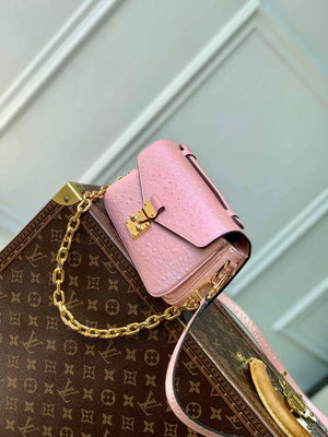 LV N85902 Louis Vuitton Pochette M¨¦tis East West Bag Ostrich leather Pink Glaze - Default Title - View 2