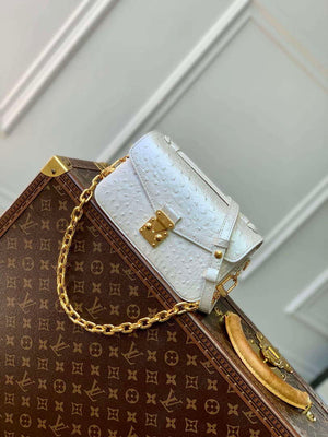 LV N85902 Louis Vuitton Pochette M¨¦tis East West Bag Ostrich leather White Pearl - Default Title - View 1