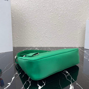 Prada 1NE515 Re-Nylon Re-Edition 2000 mini-bag Green - Default Title - View 4