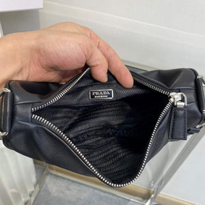 Prada Leather Prada Triangle shoulder bag 1BH190 Black - Default Title - View 8