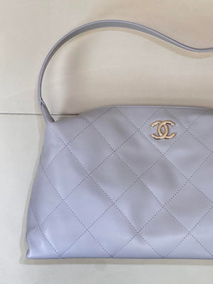 Chanel AS6139 Large Hobo Handbag Shiny Lambskin & Gold-Tone Metal Light Purple - Default Title - View 2