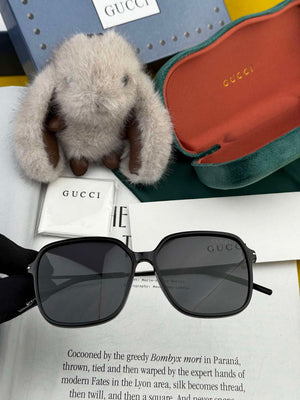 Gucci G9747 Sunglasses Luxury Fashion Show Sunglasses G991461 - Color 1 - View 5