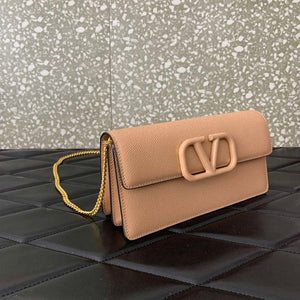 Valentino 5W2P0S93RQR_GF9 Vlogo Signature Grainy Calfskin Wallet With Chain 061 - Apricot Pink - View 2