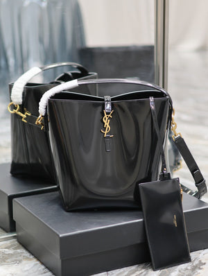 YSL 742828 Le 37 In Vegetable-Tanned Patent Leather Black - Default Title - View 1