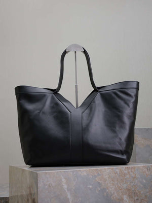 YSL 817602AAEB31000 Y Tote in leather Calfskin Black - Default Title - View 1