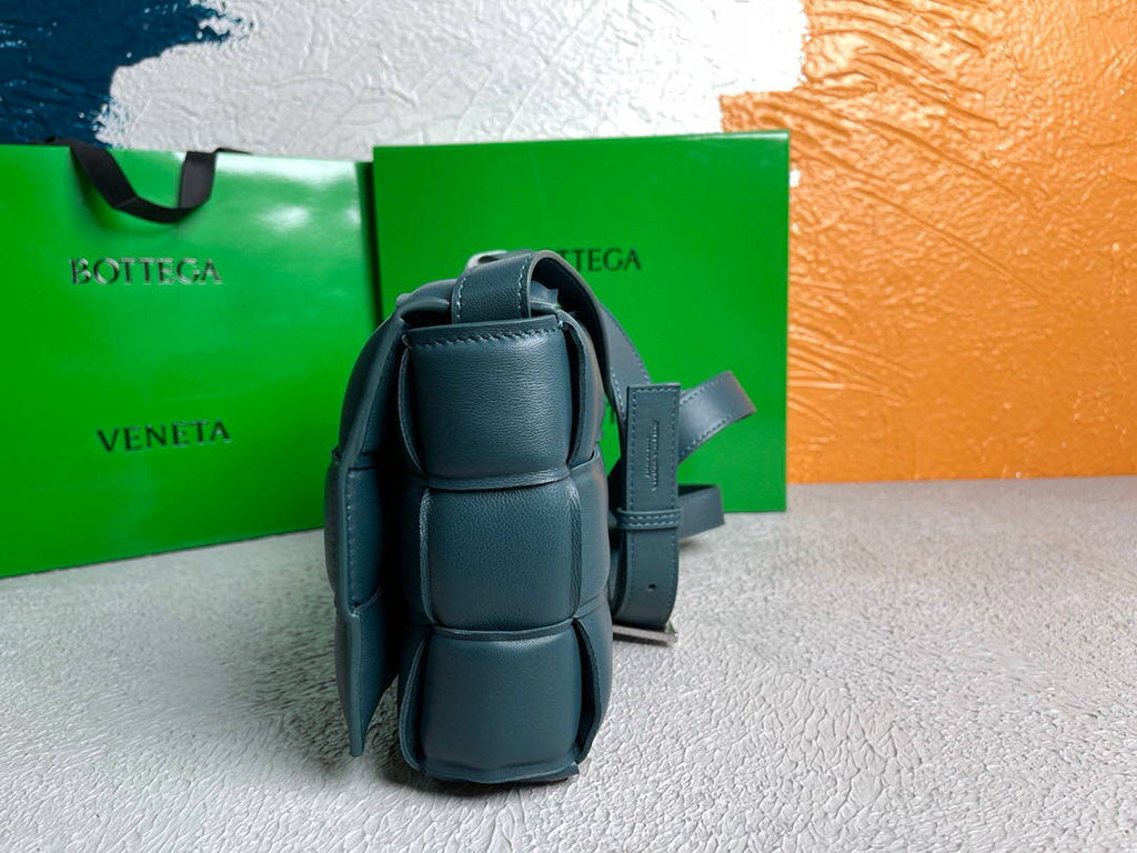 Bottega Veneta BV 20206 Padded Cassette 591970 Dark Green Silver
