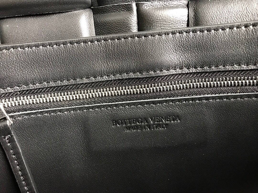 Bottega Veneta BV 591970 Padded Cassette 20206 Black Silver