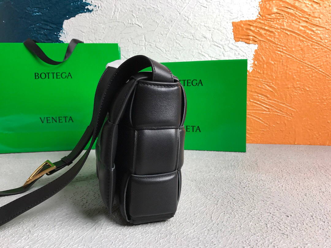 Bottega Veneta BV 591970 Padded Cassette 20206 Black Gold