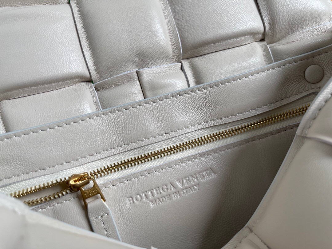 Bottega Veneta BV 20206 Padded Cassette 591970 Beige Gold - Default Title - View 8