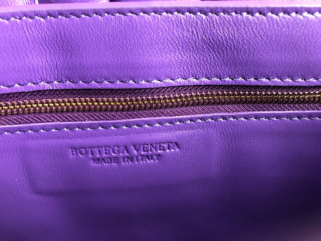 Bottega Veneta BV 591970 Padded Cassette 20206 Purple