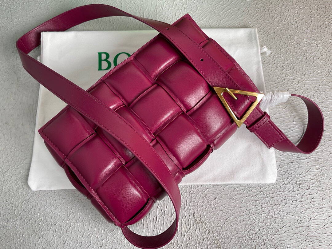 Bottega Veneta BV 20206 Padded Cassette 591970 Wine Red Gold