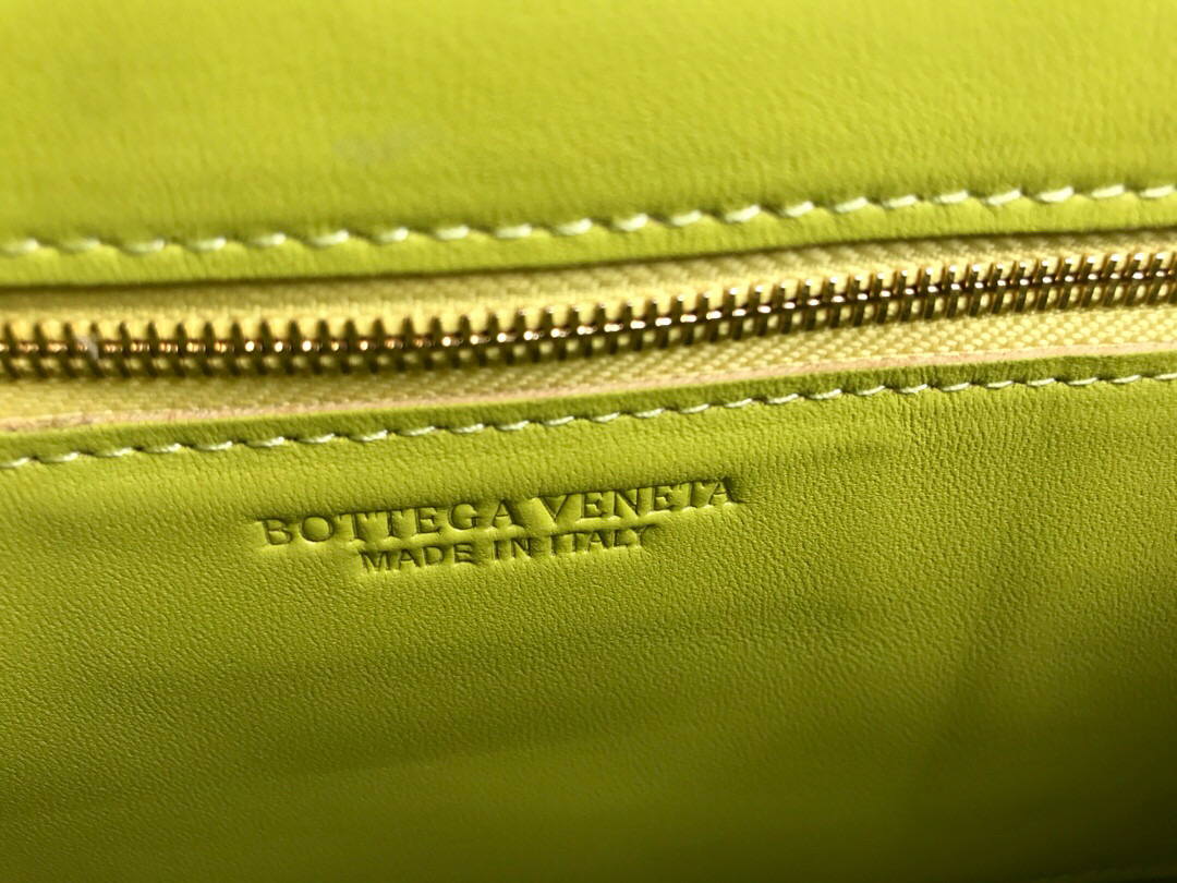 Bottega Veneta BV 20206 Padded Cassette 591970 Yellow
