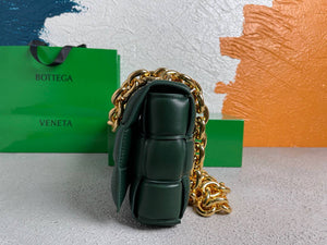Bottega Veneta BV 20206 Chain Cassette 631421 Dark Green Gold - Default Title - View 4
