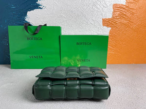Bottega Veneta BV 20206 Chain Cassette 631421 Dark Green Gold - Default Title - View 5