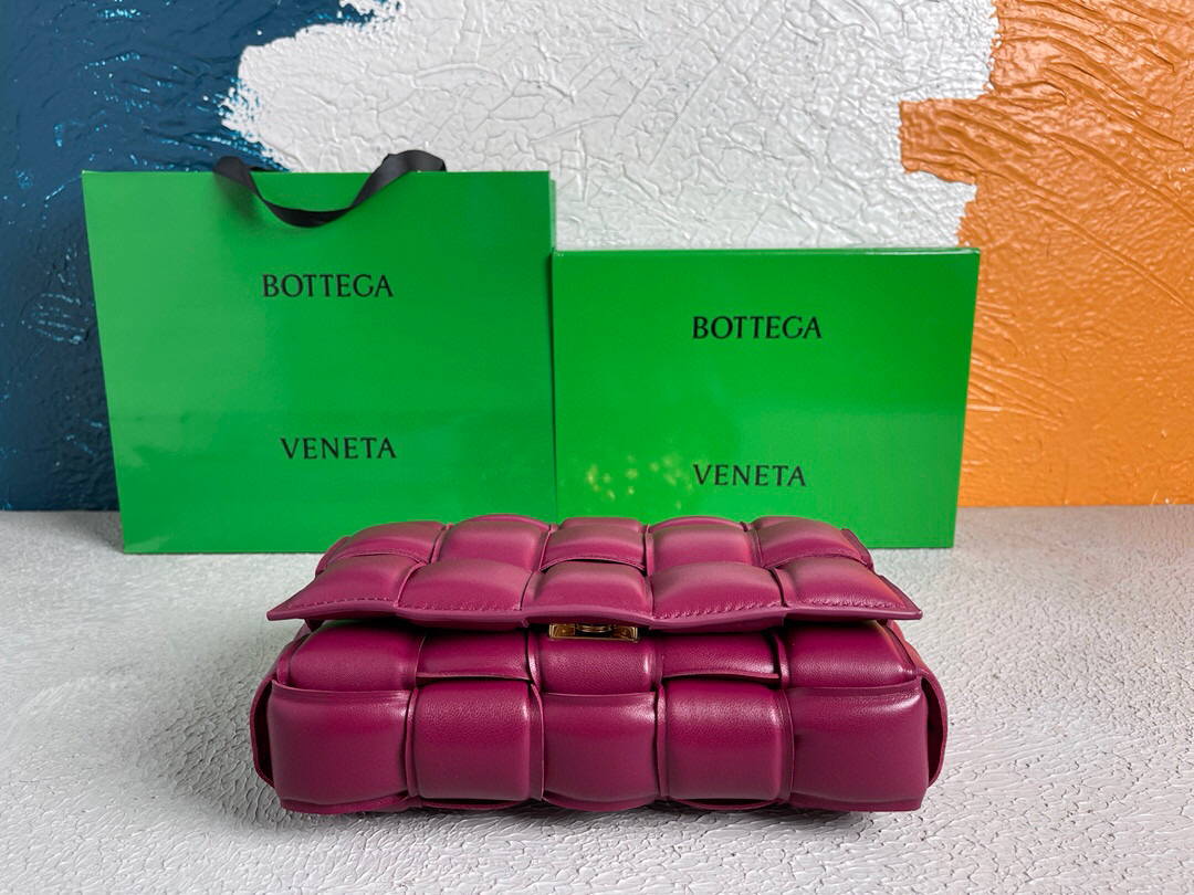 Bottega Veneta BV 20206 Chain Cassette 631421 Wine Red Gold