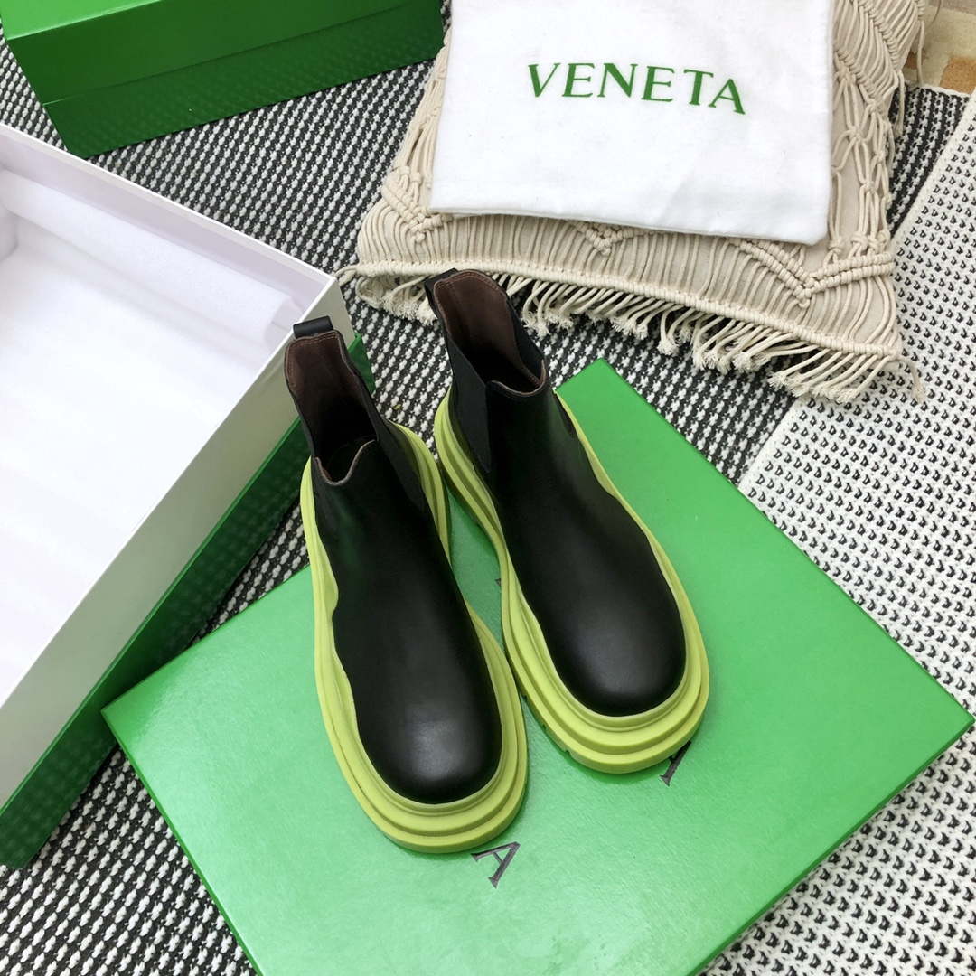 Bottega Veneta Women Shoes 630300VBS501024 Tire Ankle Chelsea Boot 166996 - 35 - View 1