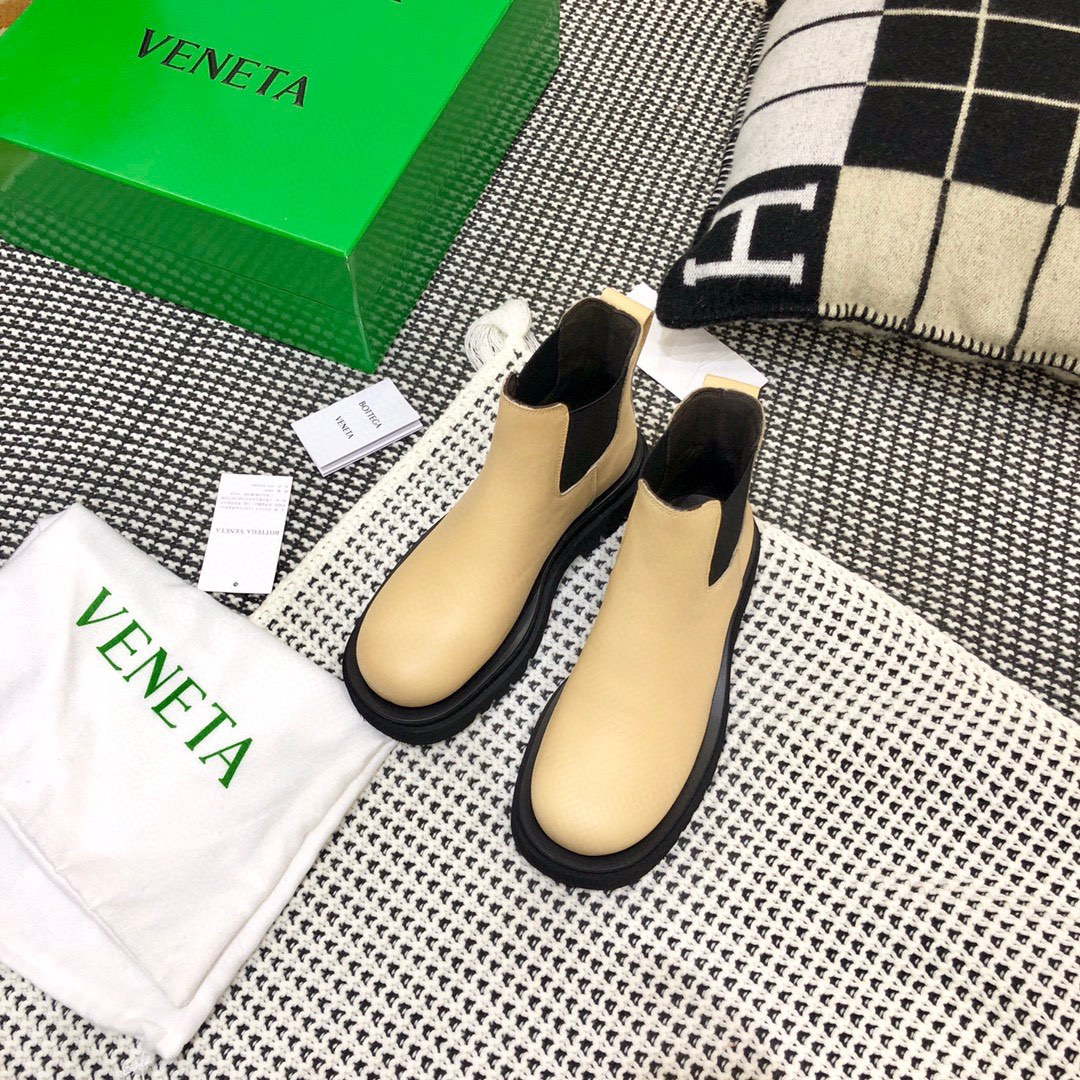 Bottega Veneta Women Shoes Lug Boot Beige Color 166980 - 35 - View 1