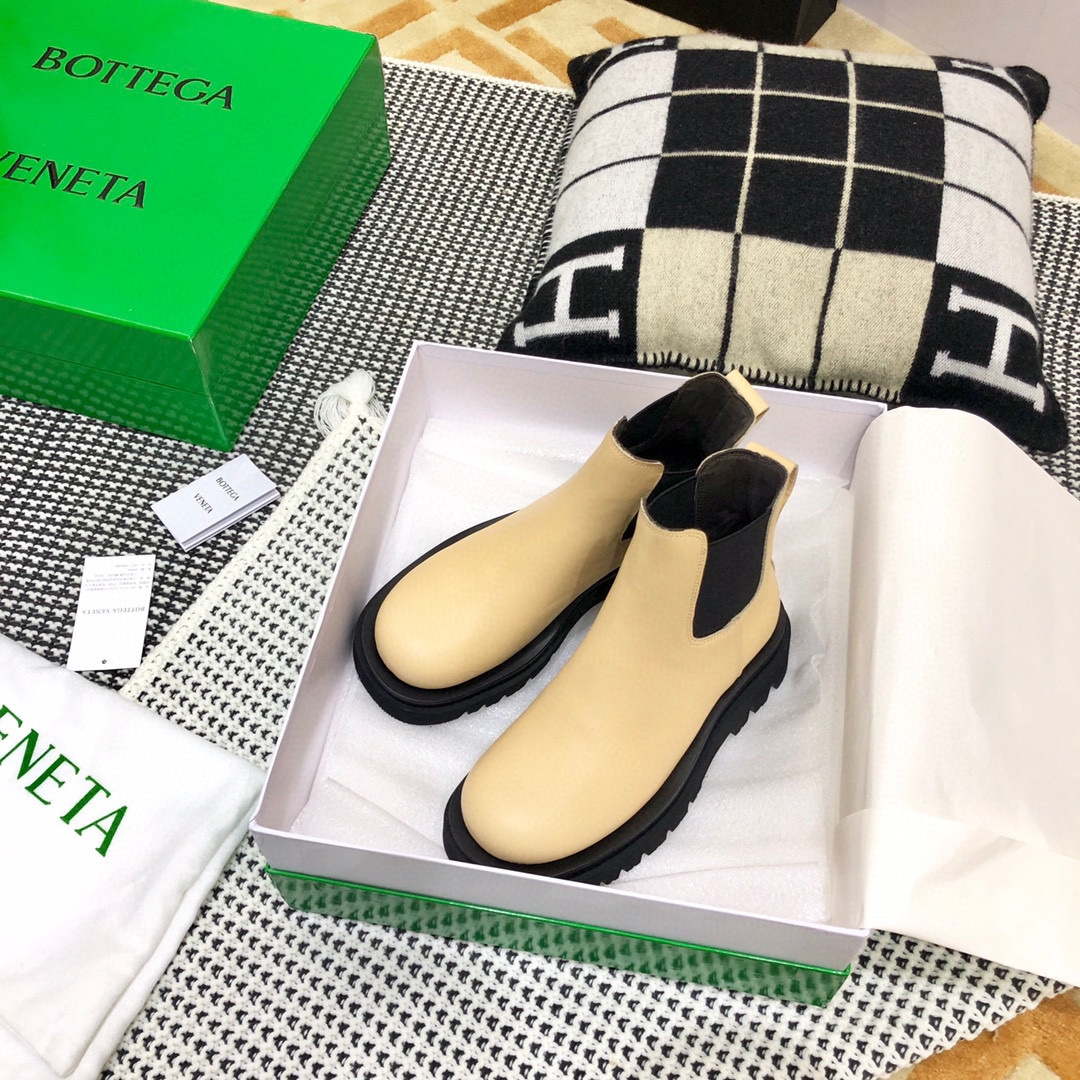 Bottega Veneta Women Shoes Lug Boot Beige Color 166980