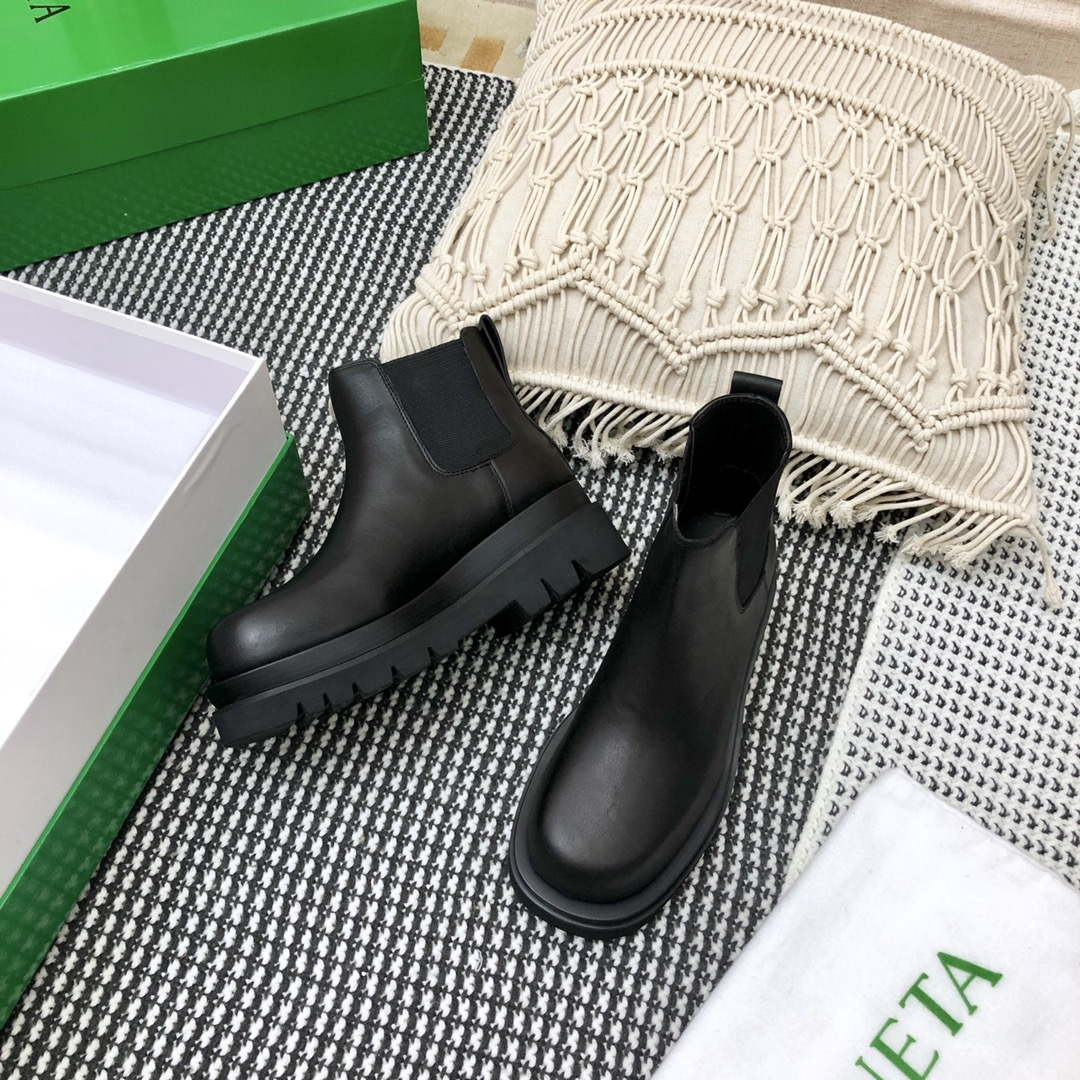 Bottega Veneta Women Shoes Lug Boot Black Color 166982