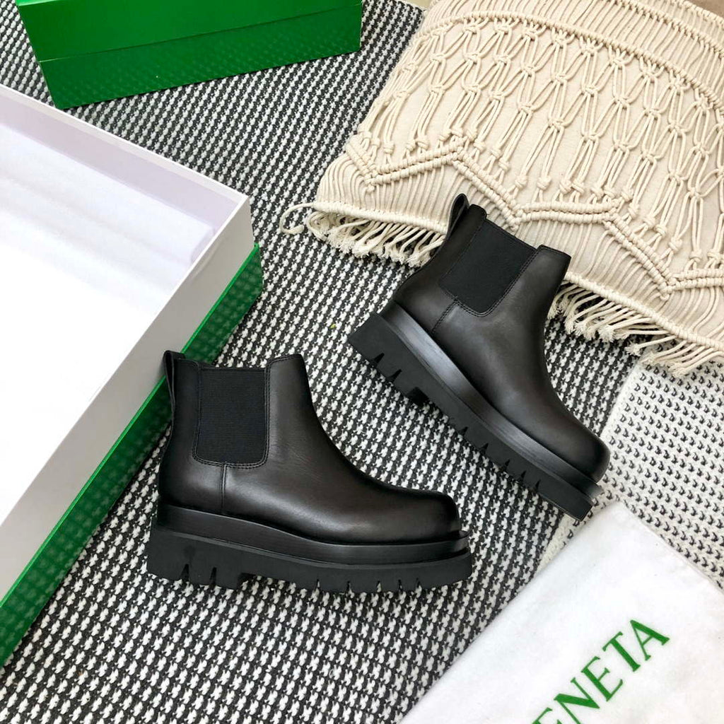 Bottega Veneta Women Shoes Lug Boot Black Color 166982