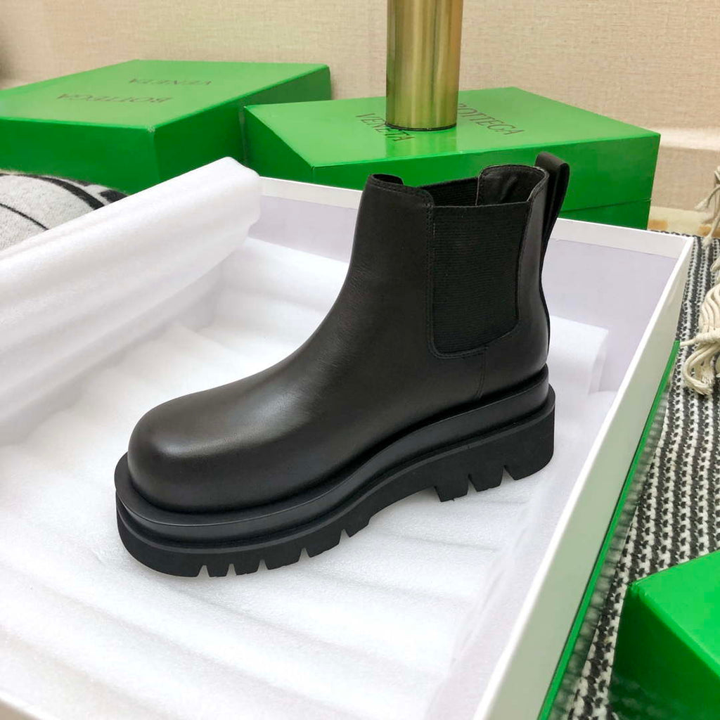 Bottega Veneta Women Shoes Lug Boot Black Color 166982