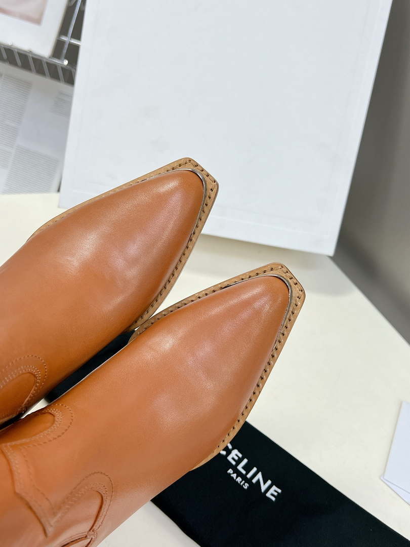 Celine Women Shoes 348303492C.38NO Cruiser Boots Chelsea Boot with Metal Toe In Calfskin 191324