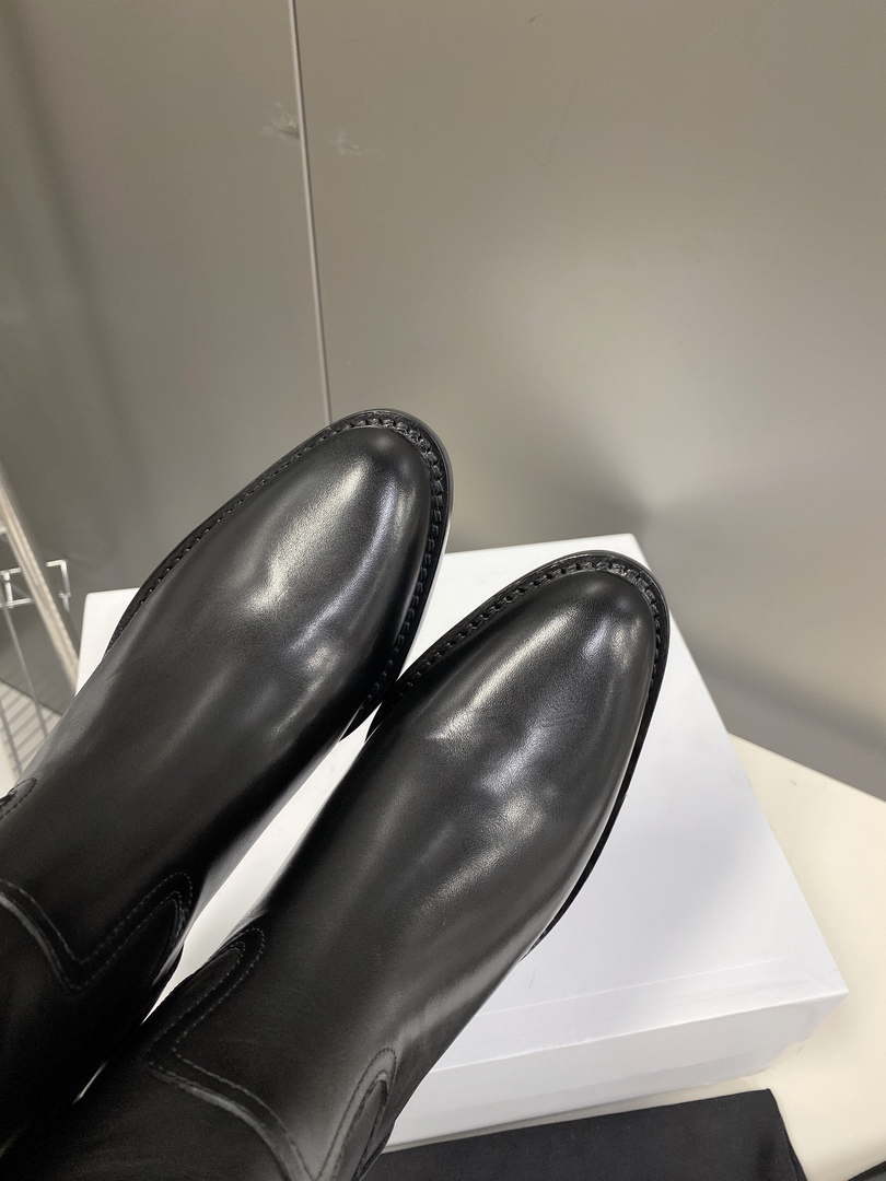 Celine Women Shoes 349113492C.04LU Mid Boot Celine Conde in Calfskintan 187823