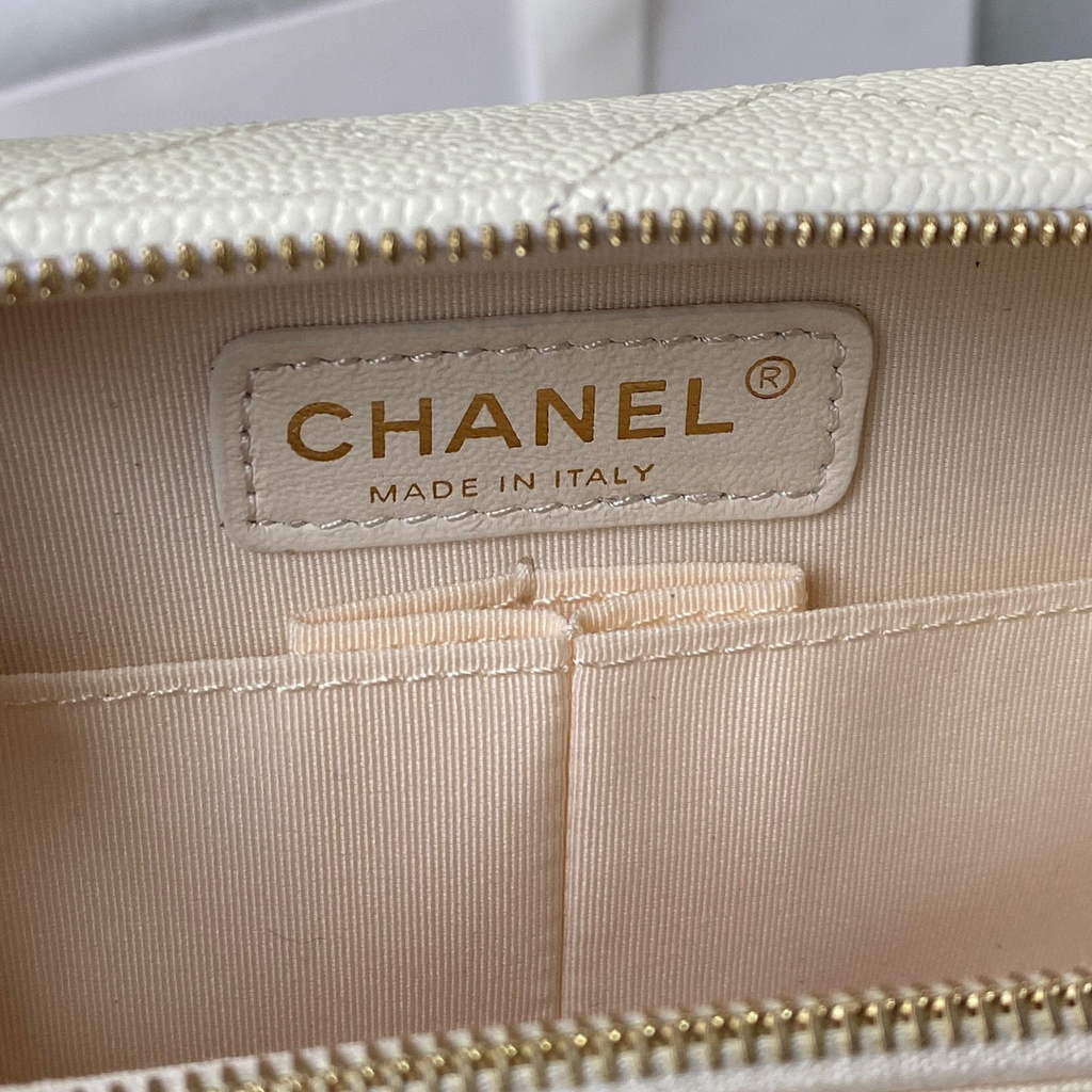 Chanel AS3168 Vanity with Chain Bag White