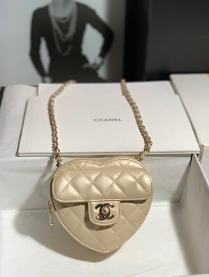 Chanel AP2784 Heart Clutch with Chain Lambskin Gold-Tone Metal Gold - Default Title - View 2