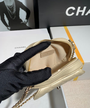 Chanel AP2784 Heart Clutch with Chain Lambskin Gold-Tone Metal Gold - Default Title - View 9