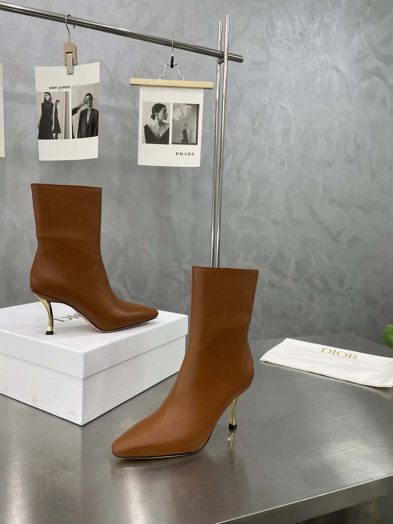 Dior Women's Shoes KCI806VVV_S900 D-Fame Heeled Angle Boot 192878 - 35 - View 1