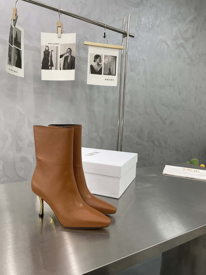 Dior Women's Shoes KCI806VVV_S900 D-Fame Heeled Angle Boot 192878