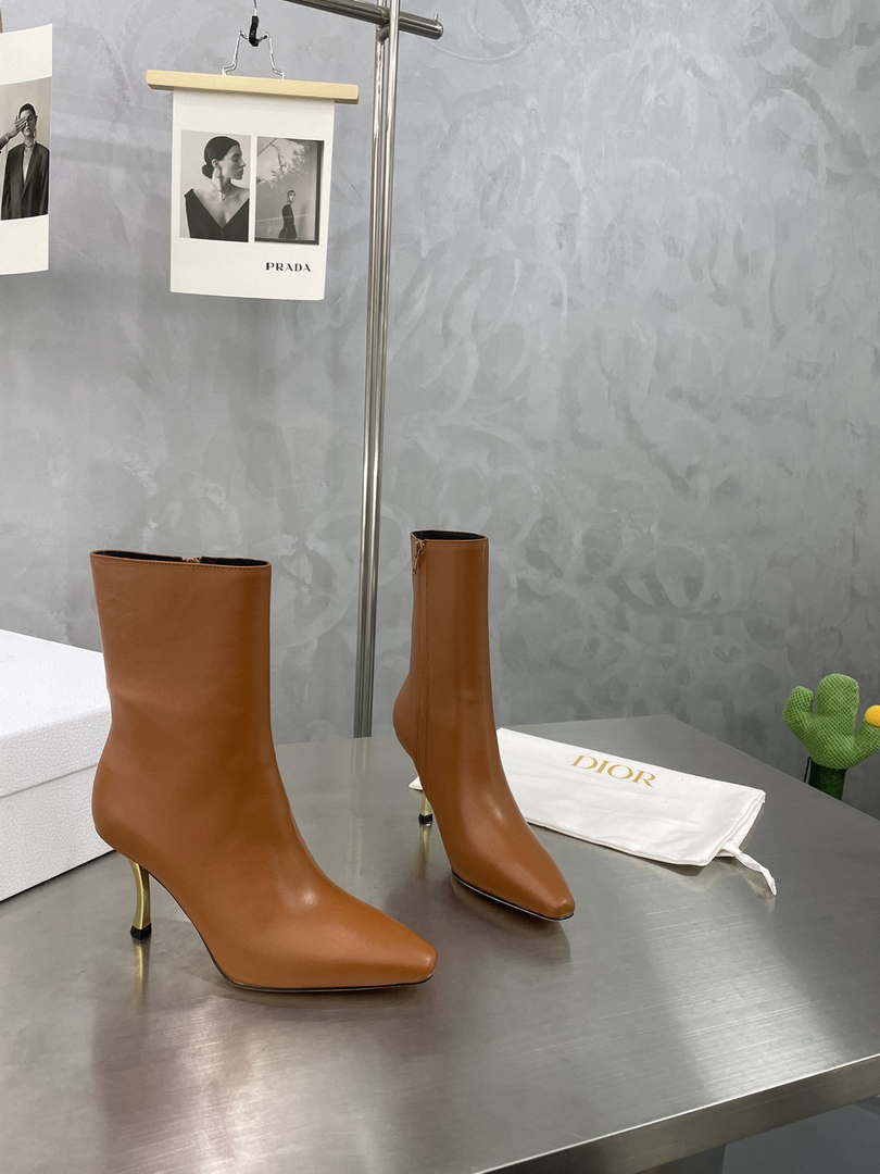 Dior Women's Shoes KCI806VVV_S900 D-Fame Heeled Angle Boot 192878