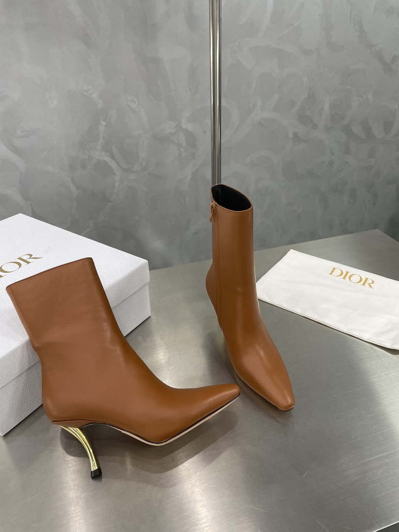 Dior Women's Shoes KCI806VVV_S900 D-Fame Heeled Angle Boot 192878
