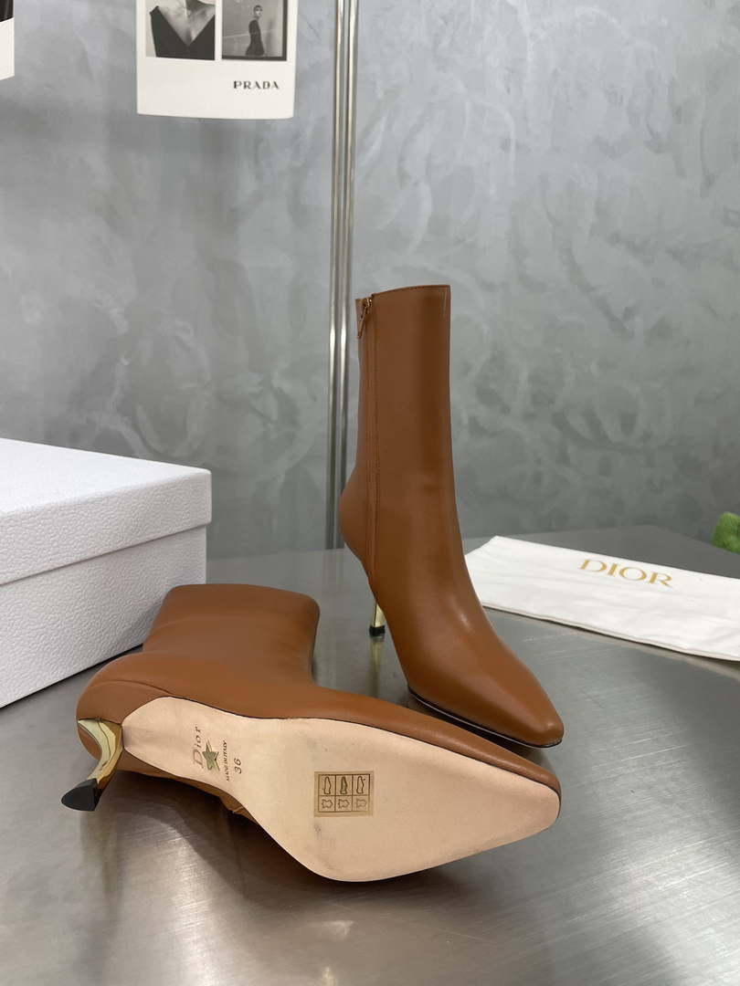 Dior Women's Shoes KCI806VVV_S900 D-Fame Heeled Angle Boot 192878