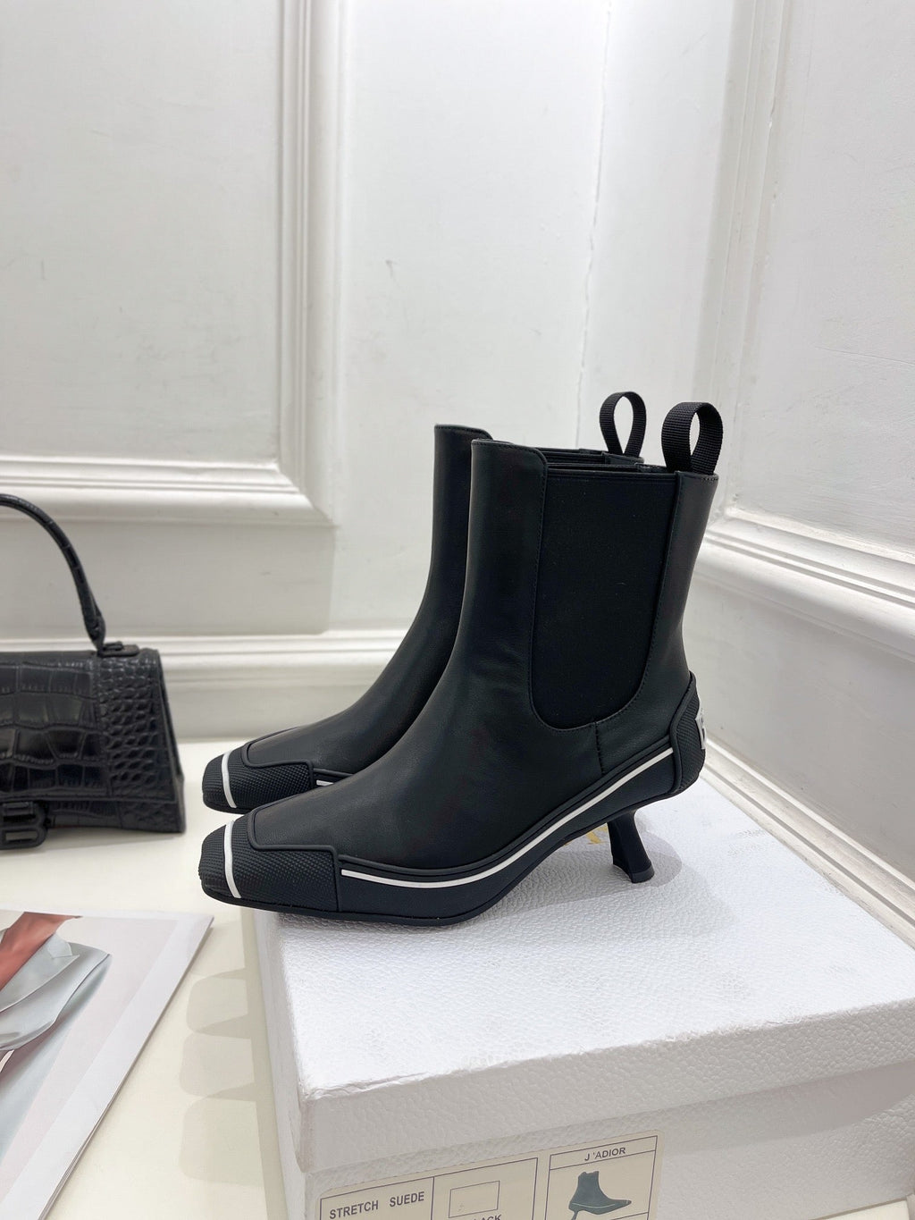 Dior Women's Shoes KCI796VSO_S20X D-Motion Heeled Ankle Boot