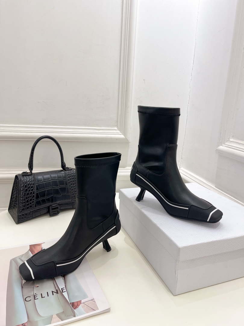 Dior Women's Shoes KCI796VSO_S20X D-Motion Heeled Ankle Boot 193196