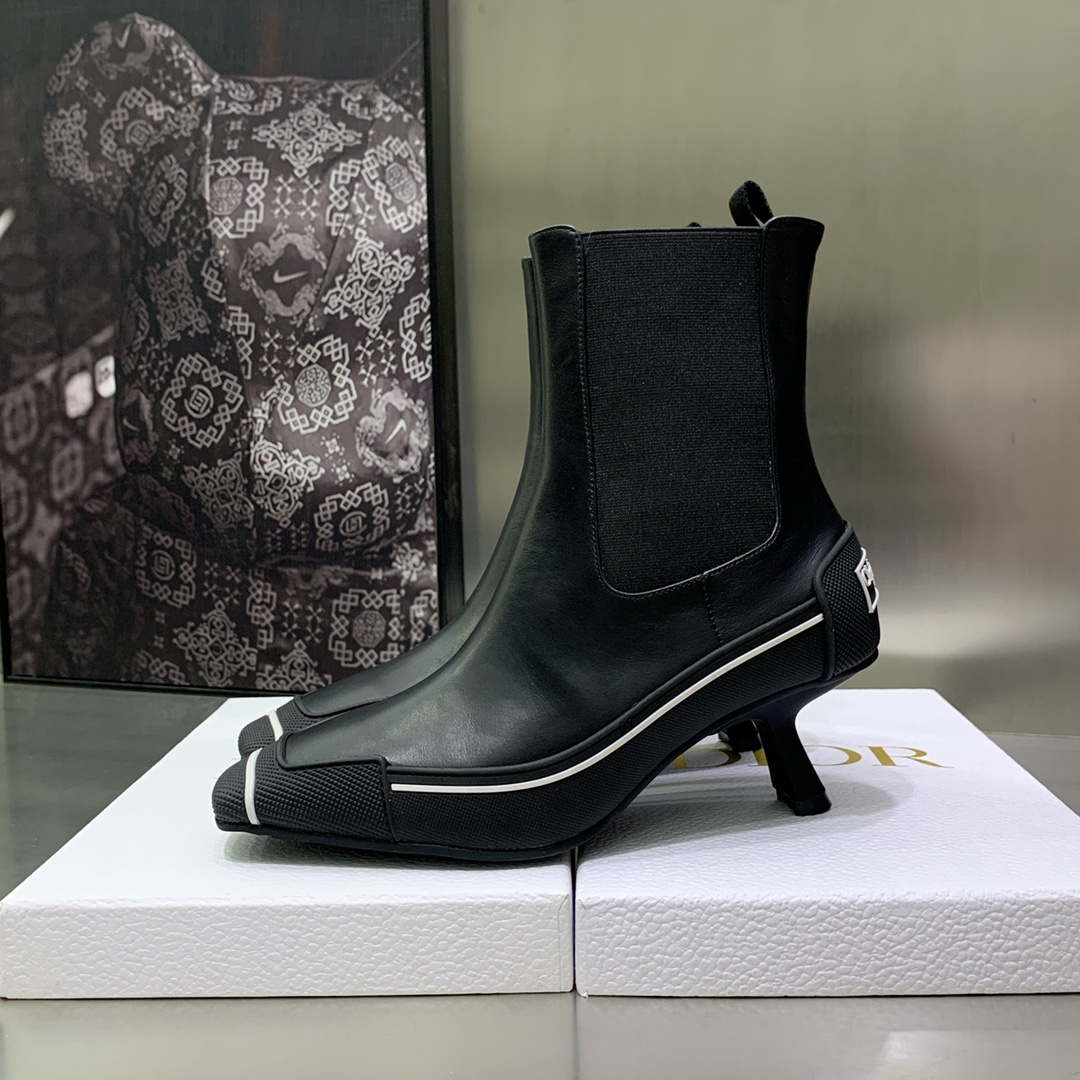 Dior Women's  Shoes KCI796VSO_S20X  D-Motion Heeled Ankle Boot 191441